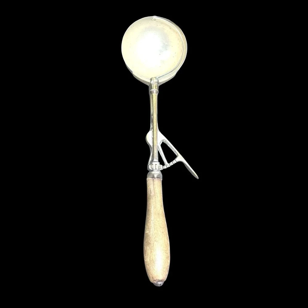 Antique Gilchrist No. 31‎ Ice Cream Scoop Size 10 READ